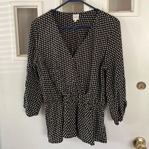 Kaileigh Peplum Quarter Sleeve Blouse w/ Snap Front Closure